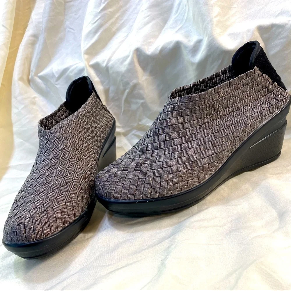 Bernie Mev Woven Slip-On Wedge Shoes - Picture 7 of 16